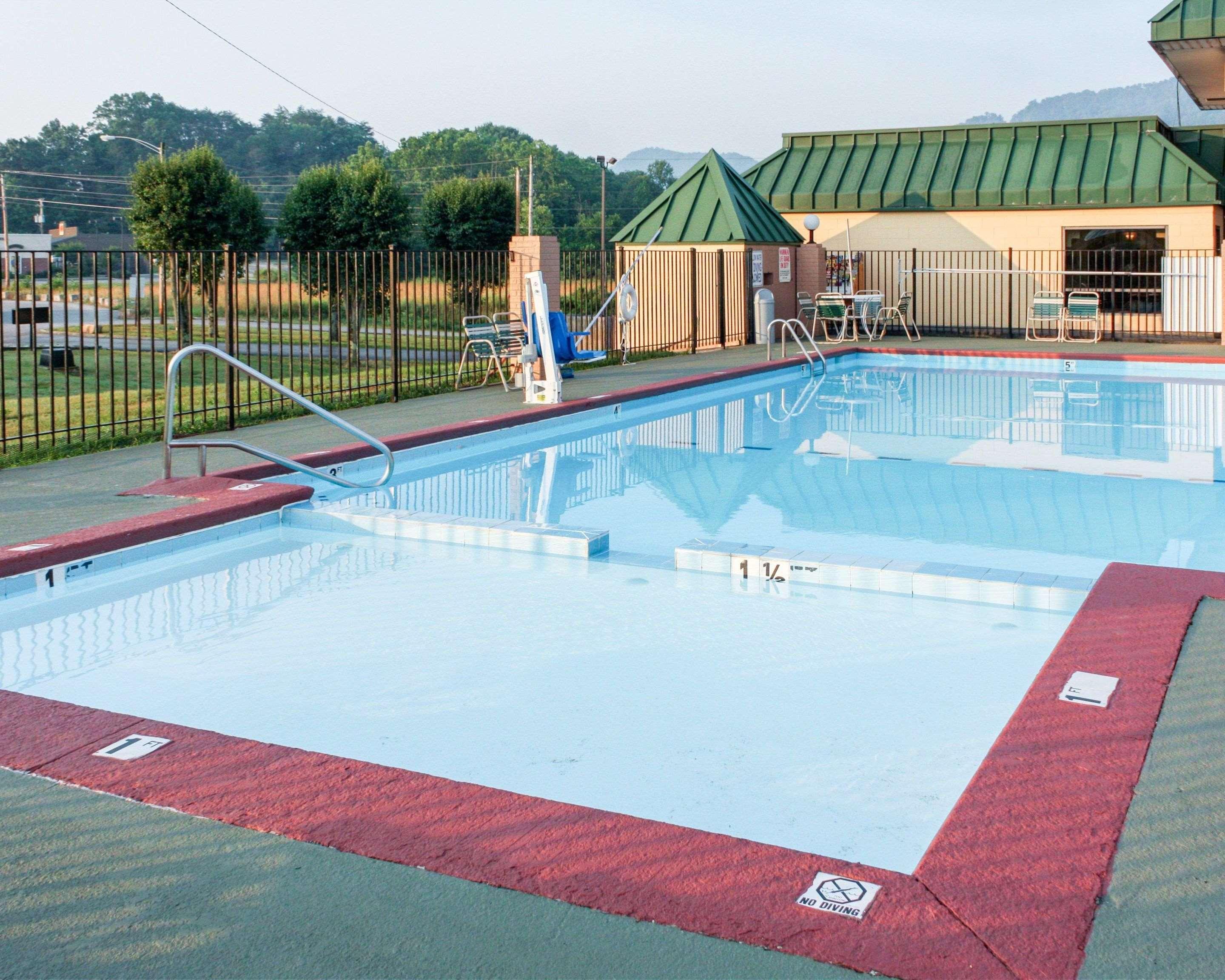 Econo Lodge Rocky Top Eksteriør bilde